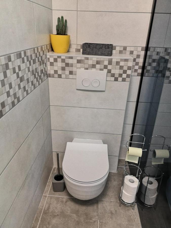 Eugenia Apartment Pula Ngoại thất bức ảnh
