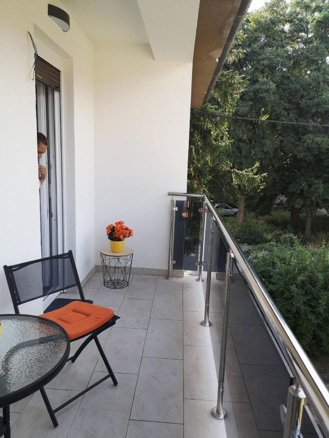 Eugenia Apartment Pula Ngoại thất bức ảnh